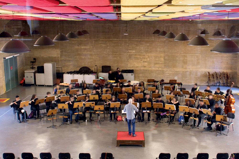 Pais, alunos e professores relatam problemas com shows no Anhangabaú