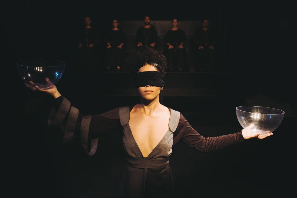 Projeto Mulheres em Cena exibe performances de artistas femininas
