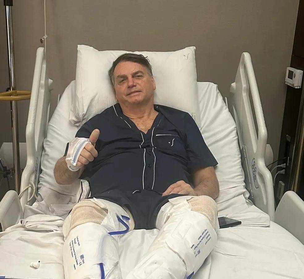 Bolsonaro recebe alta após realizar cirurgias em SP