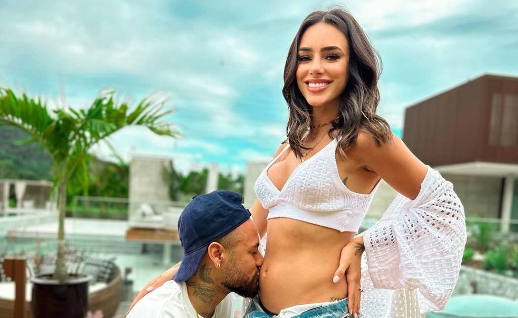 Bruna Biancardi se pronuncia após novo rumor de traição de Neymar