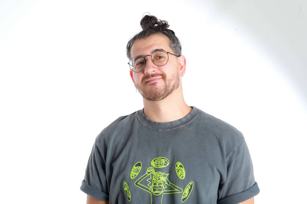 Afonso Padilha apresenta maior show de stand-up da carreira em São Paulo