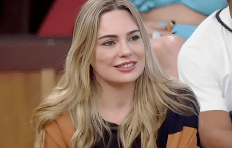 Rachel Sheherazade é expulsa de ‘A Fazenda 15’ por agressão