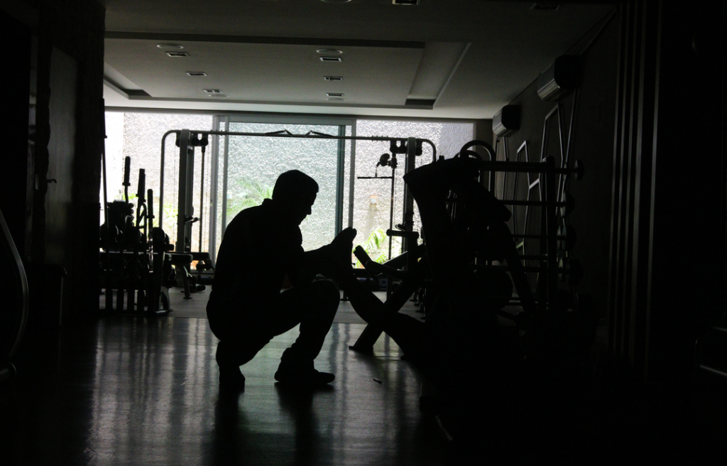 Grande São Paulo ainda tem 200 mil imóveis sem energia após chuvas