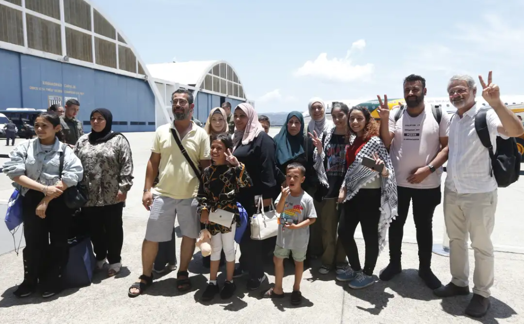 Repatriados de Gaza chegam a São Paulo