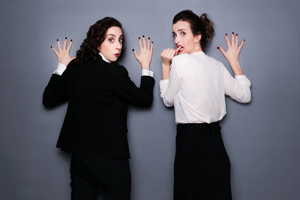 Marianna Armellini e Cris Wersom se apresentam no Clube Barbixas