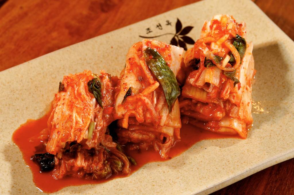 Kimchi, fermentado picante coreano de hortaliças, ganha primeiro festival
