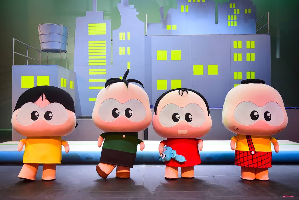 Mônica Toy, animação de sucesso na internet, ganha show ao vivo