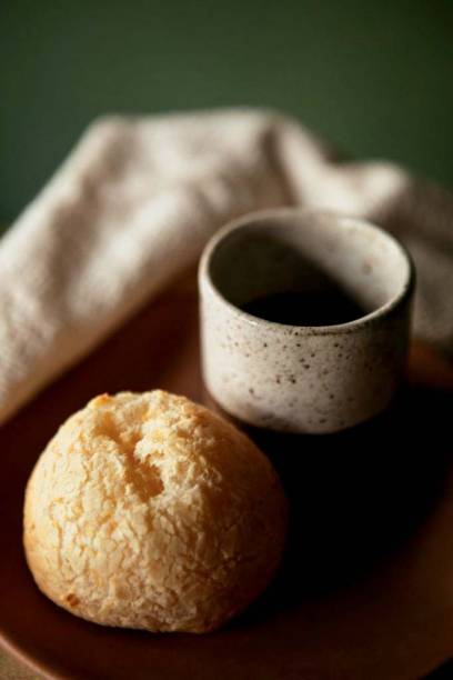 Caf&eacute; com p&atilde;o de queijo: na Iza Padaria Artesanal
