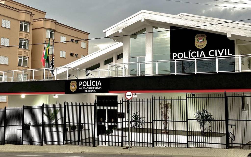 Mulher é indiciada por tentativa de homicídio após cortar pênis do marido