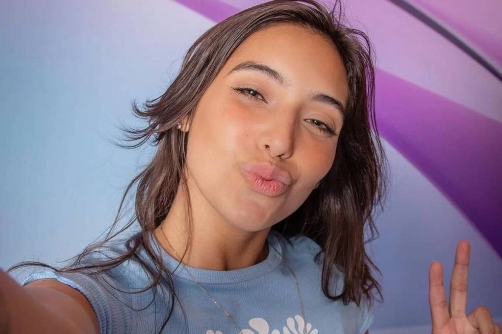 Vanessa Lopes é vista em público pela primeira vez após desistência do BBB