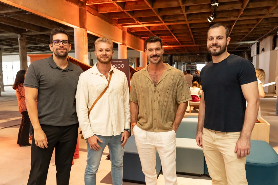 Theo Varela de Albuquerque, Brunno Costa, Renato Mendonça e Mauricio Moriel. Theo Varela de Albuquerque, Brunno Costa, Renato Mendonça e Mauricio Moriel.