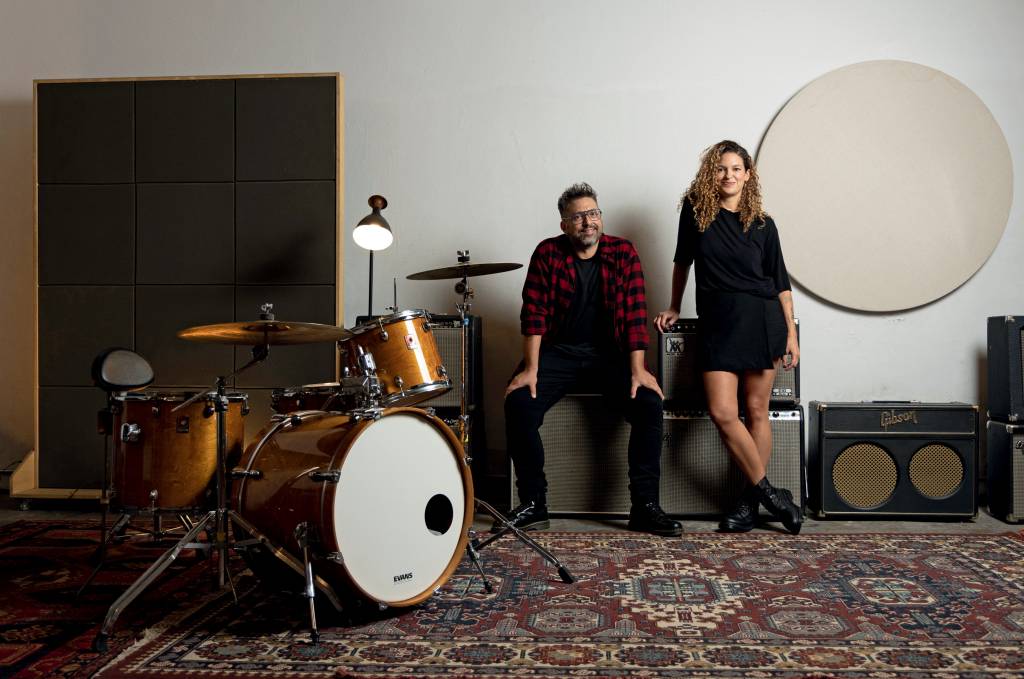 Oásis dos bastidores: estúdio na Vila Madalena abre para shows intimistas