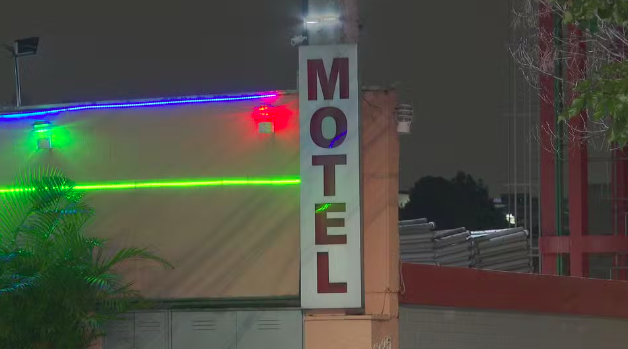 Homem mata namorada em motel na Zona Norte