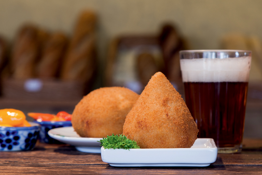 Rota do salgado: onde comer bons quitutes