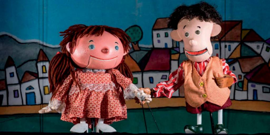 Espetáculo de bonecos aborda a magia das palavras