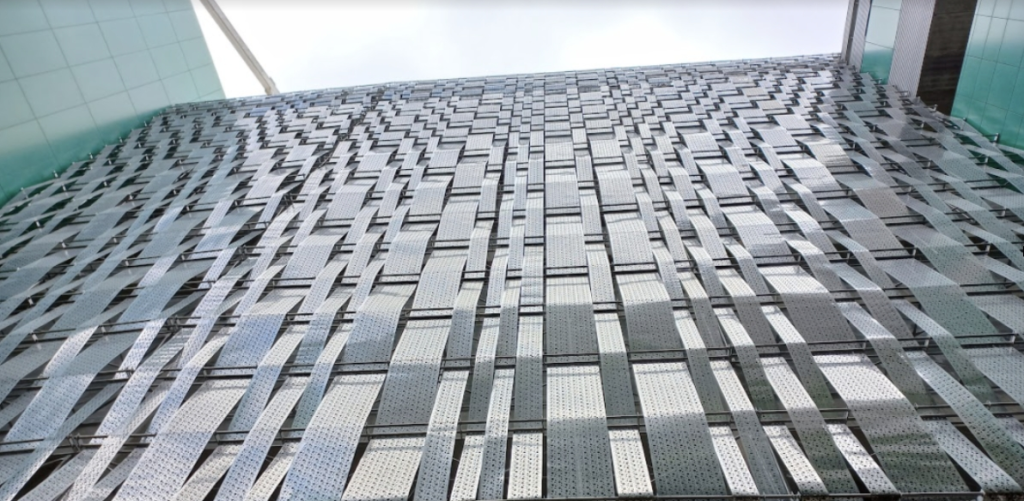 Detalhe-em-inox-fachada Allianz Parque foi sede da CASACOR São Paulo em 2021.