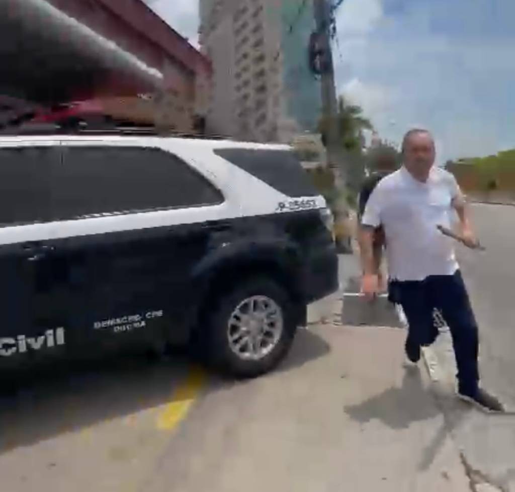 Cliente de padaria em Barueri diz ter sido ameaçado por usar notebook