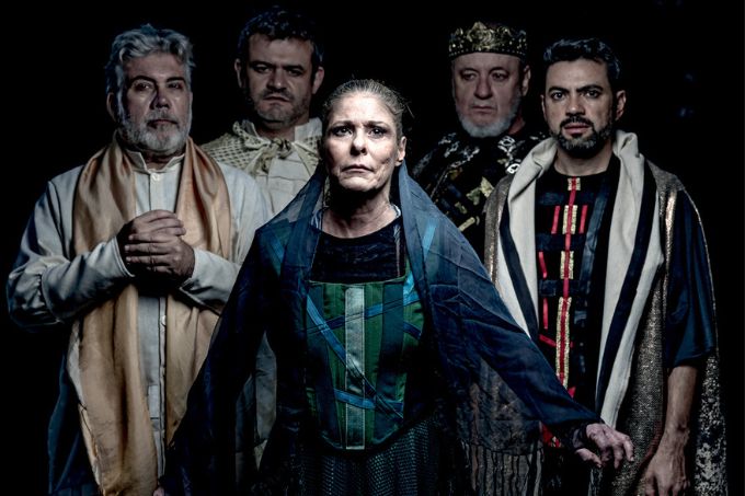 Medeia ganha destaque político em versão da tragédia grega