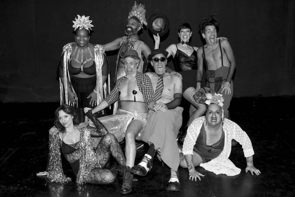 Projeto do grupo Parlapatões leva teatro para praças e ruas do Centro