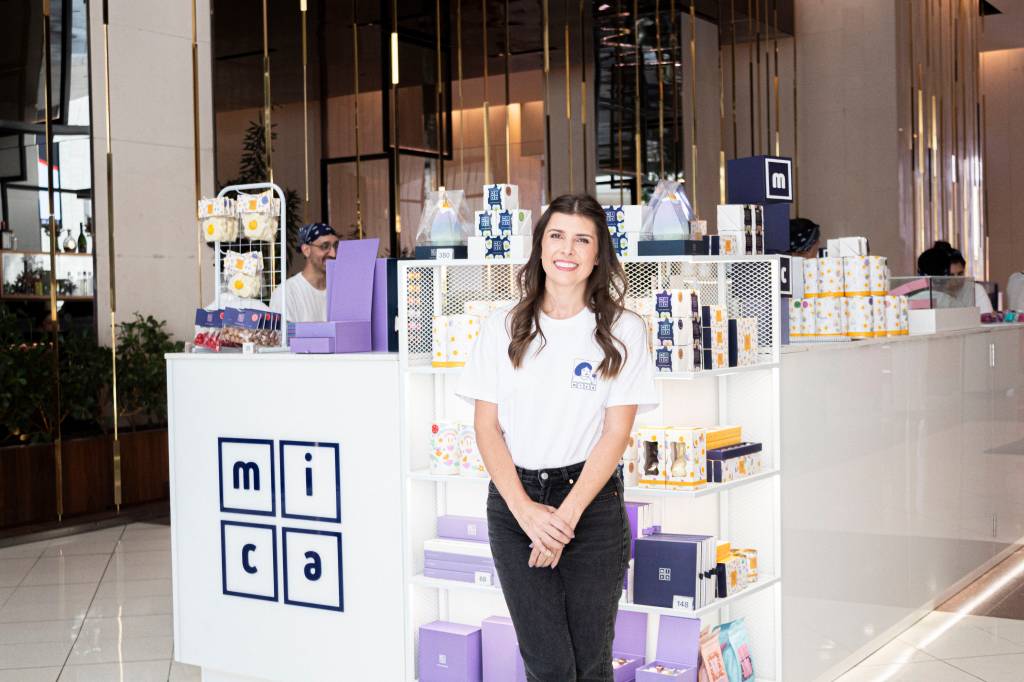 Mica Chocolates leva bombons multicoloridos ao Shopping Iguatemi