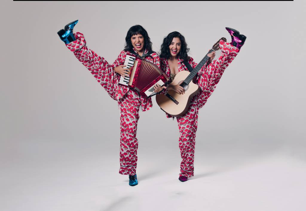 Livia La Gatto e Renata Maciel levam paródias das redes sociais aos palcos