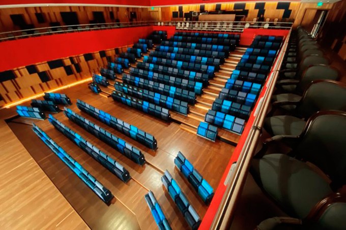 Teatro B32