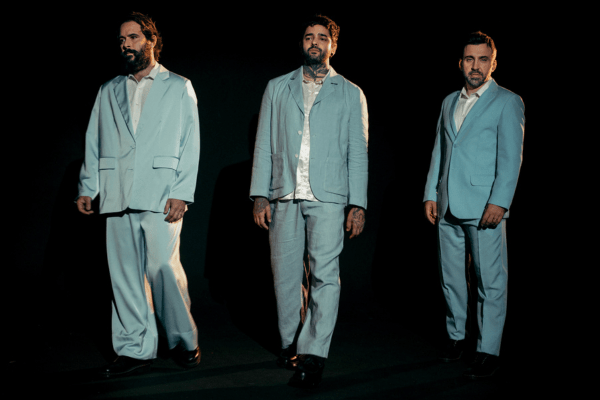 Fresno celebra 25 anos e consolida bom momento com novo disco