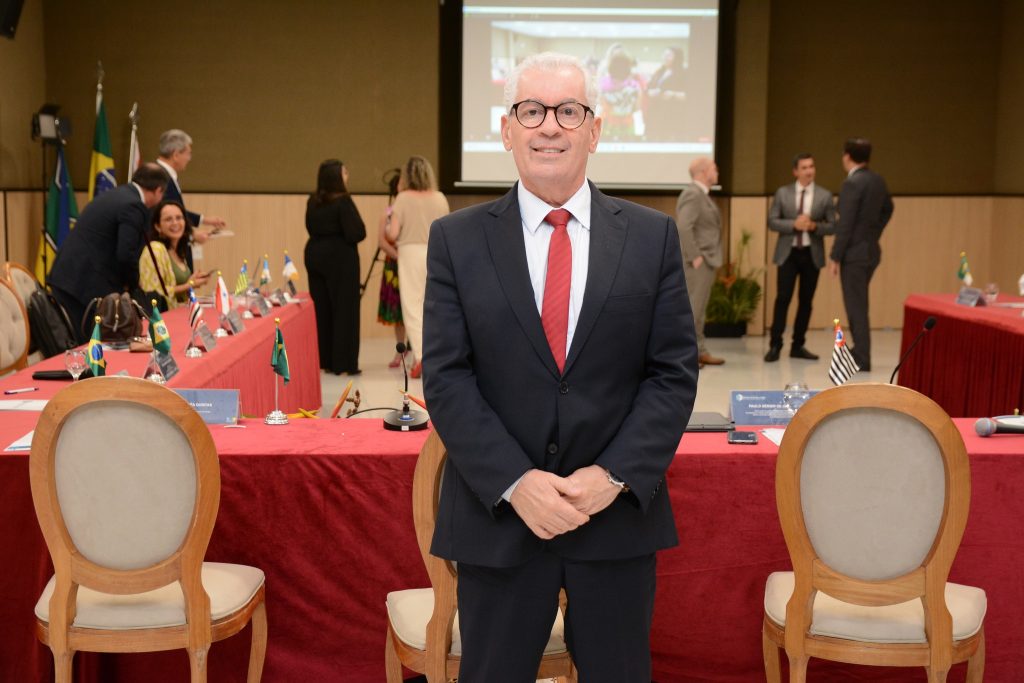 Oliveira e Costa: escolhido por Tarcísio