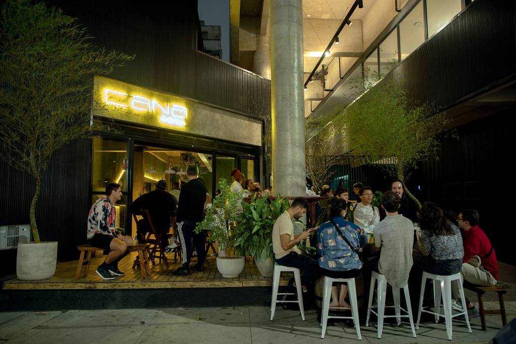 Cana leva drinques de cachaça e agito à Vila Buarque