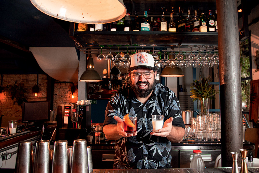 diogo-sevilio-bartender