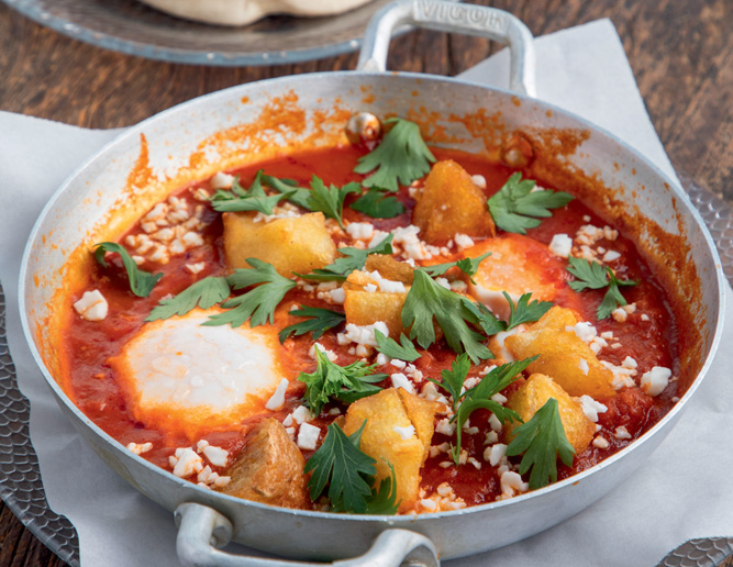 Shakshuka serve pratos da Líbia e de outros países do norte da África