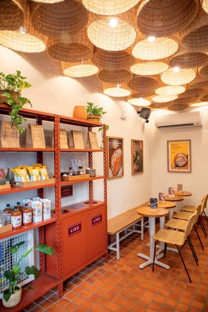 Tapí Tapioca: espaço com produtos e mesinhas Tapí Tapioca: espaço com produtos e mesinhas