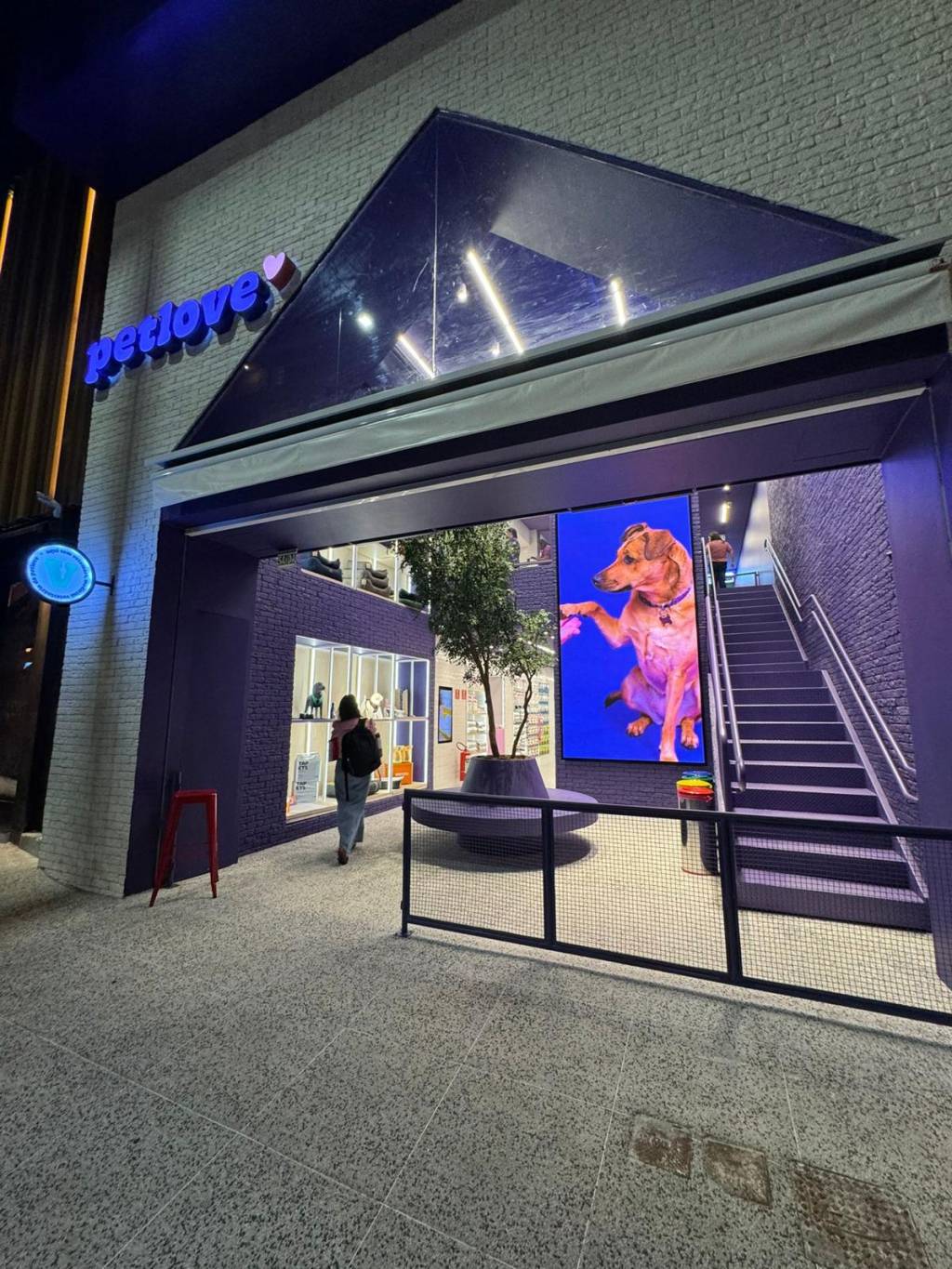 Pet shop inaugura loja-boutique na Oscar Freire