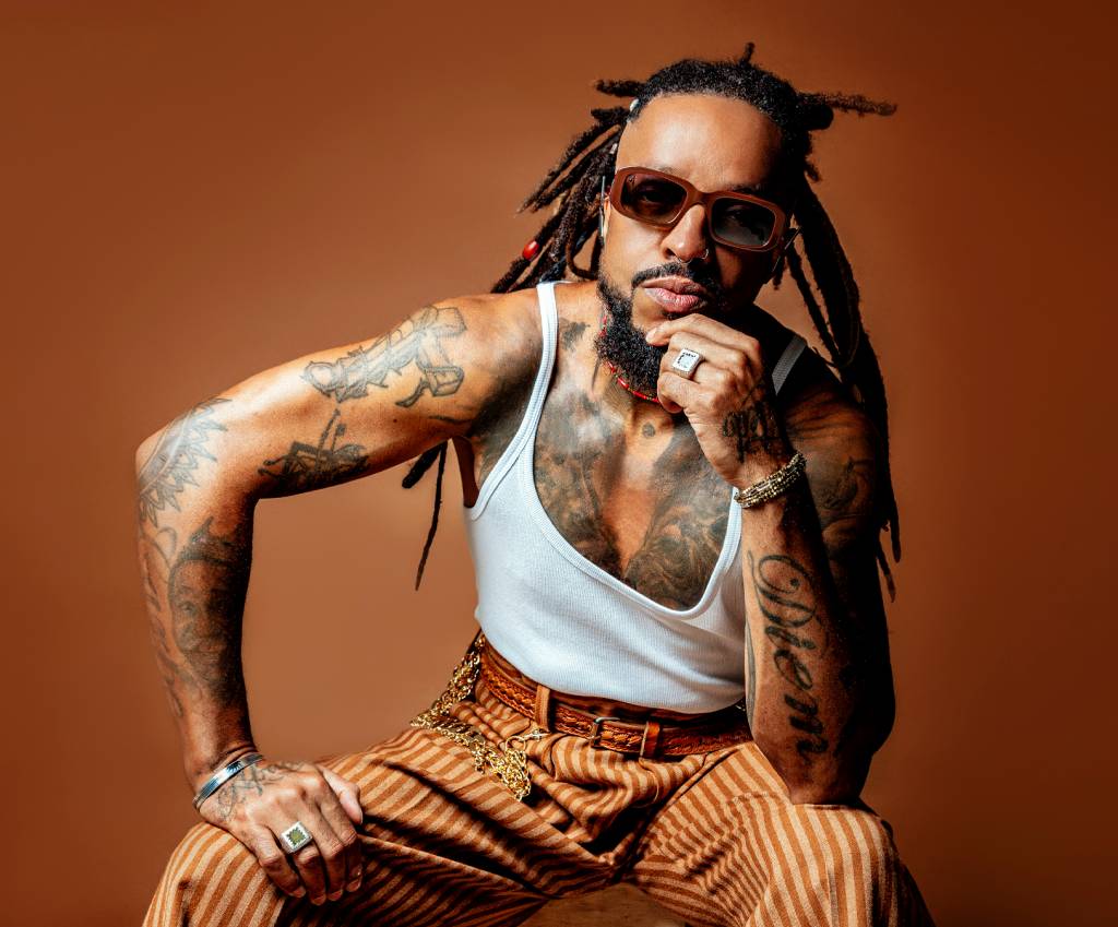 Rael celebra o Dia dos Namorados com show acústico em São Paulo