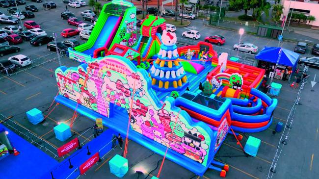 ExpoHelloKitty(1).png hello-kitty-amigos-parque