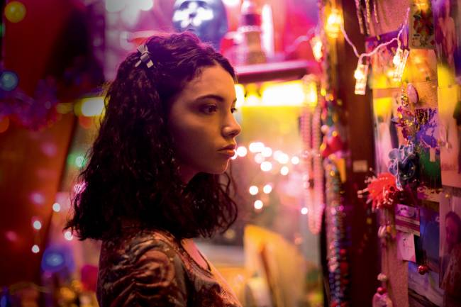 Estreia premiada em mostras de cinema: Lis Sutter em 'A Filha do Palhaço'