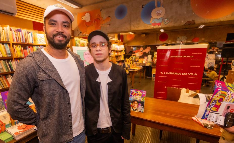 O artista visual recifense Derlon Almeida O artista visual recifense Derlon Almeida