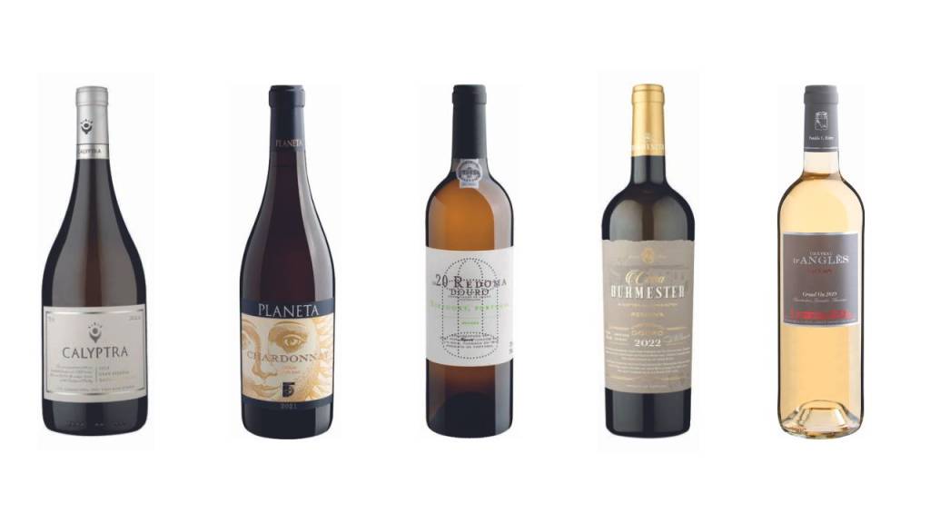 Vinhos brancos para beber nos dias frios