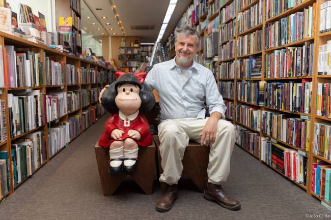 escultura-mafalda-livraria-martins-fontes