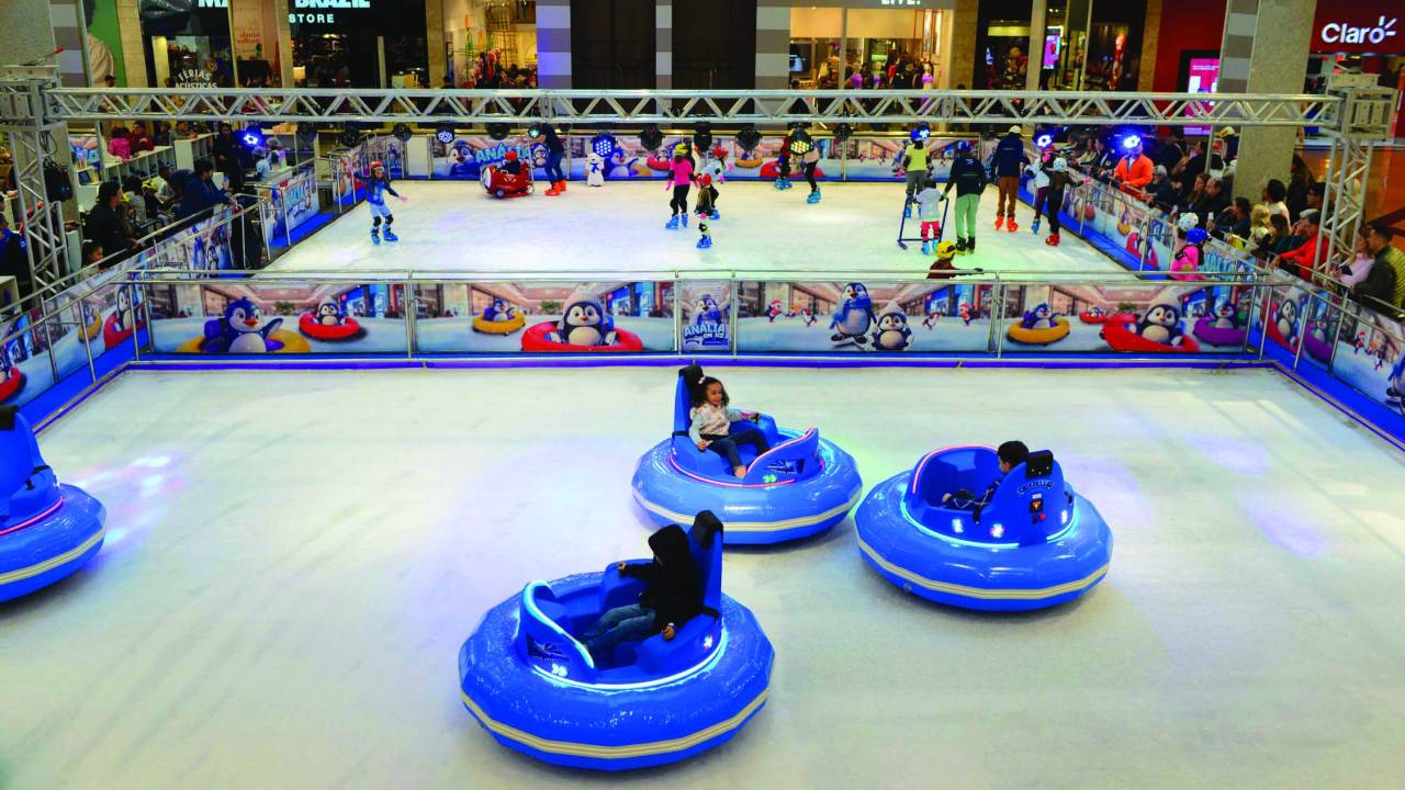 analia-on-ice