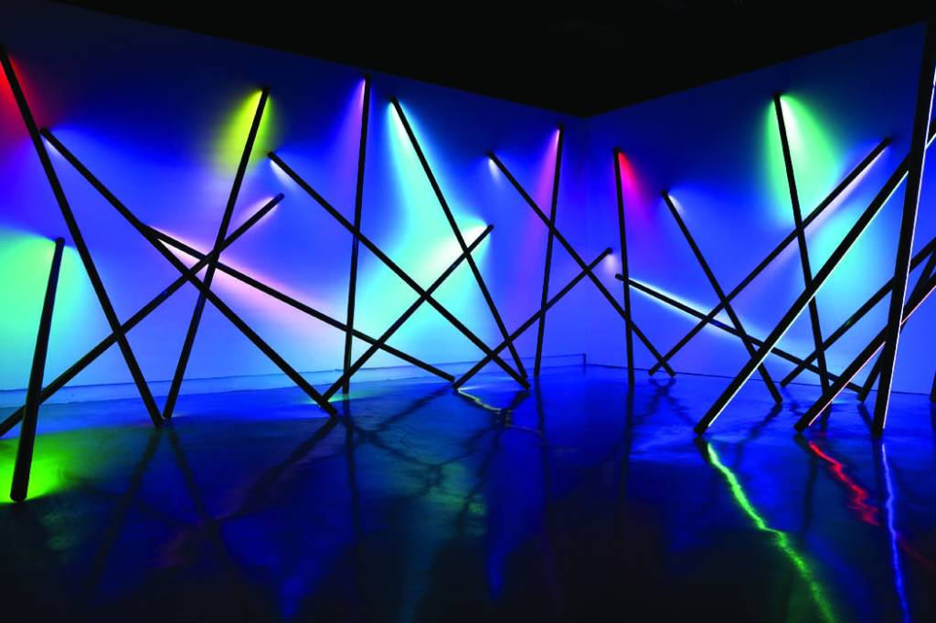 Farol Santander recebe exposição inédita no Brasil da britânica Liz West