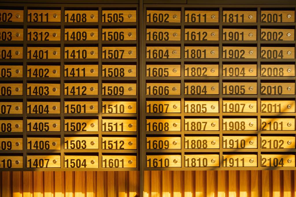 0229 Detalhes Caixas De Correio Edificio Ayra.jpg Lockers pequenos numerados na parede