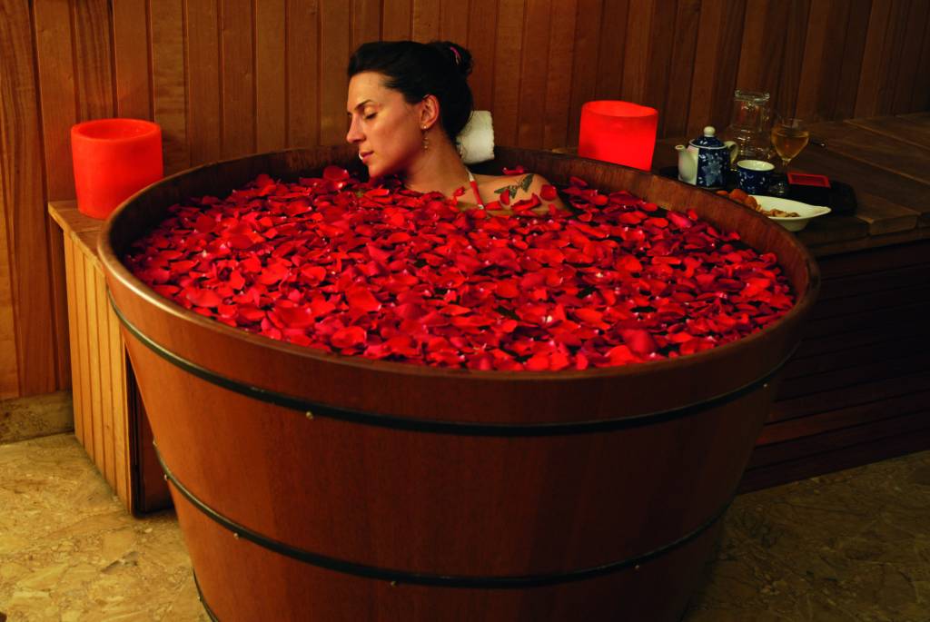 Com cardápio variado de tipos de terapia, Buddha Spa tem massagem exclusiva