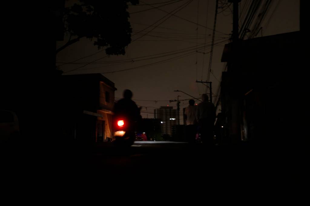 Justiça nega pedido da prefeitura para obrigar Enel a religar energia