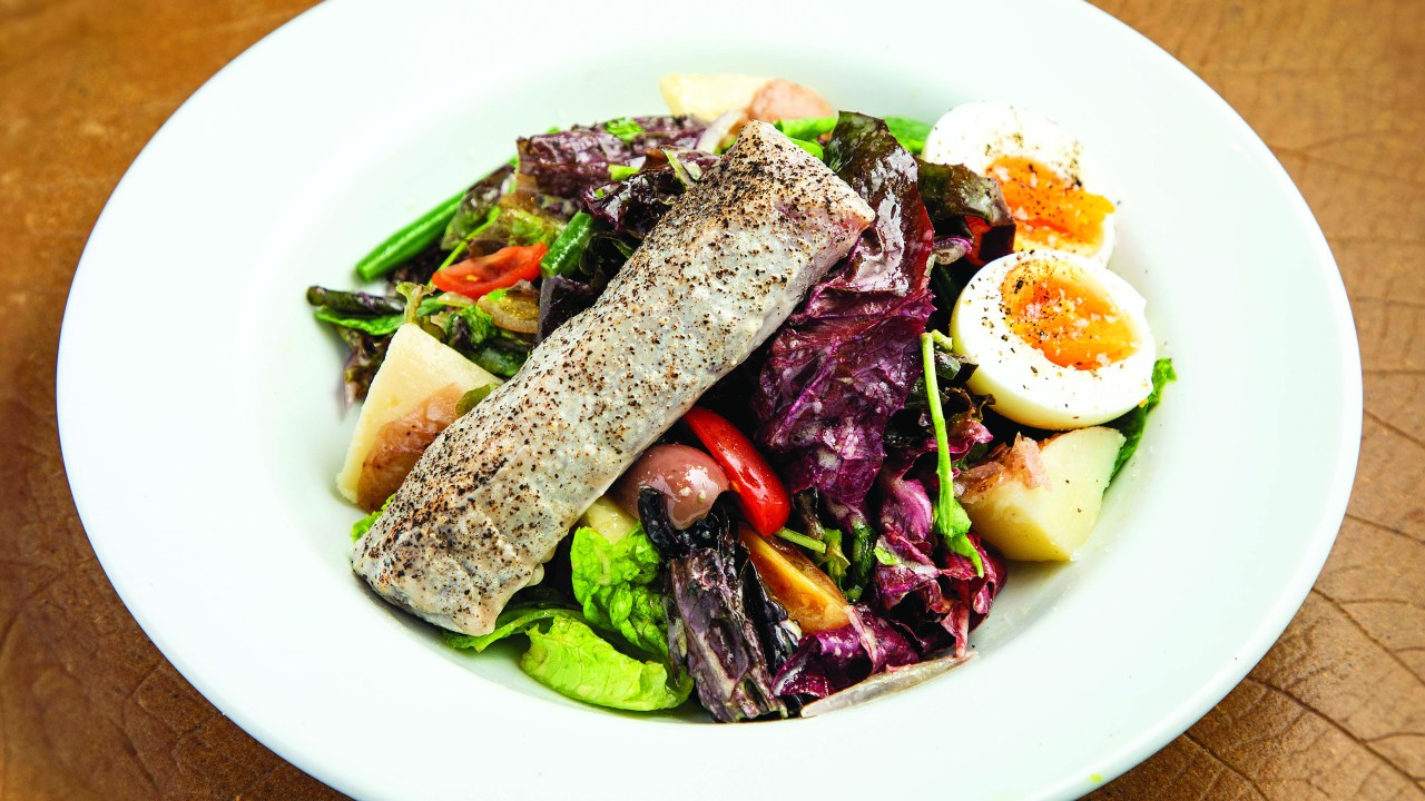 bistro-charlo-salada-niçoise