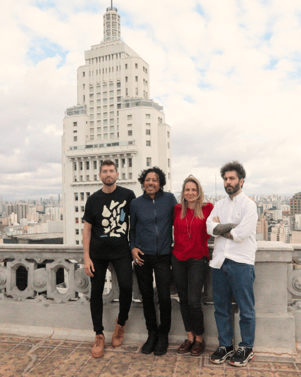 Pedro Ichimaru, sócio-fundador da Somauma; Marcos Guzman, diretor artístico da Blend Inspire; Nadia Léauté, fundadora da Blend Inspire; e Junior Passini, empresário e representante do Edifício Martinelli