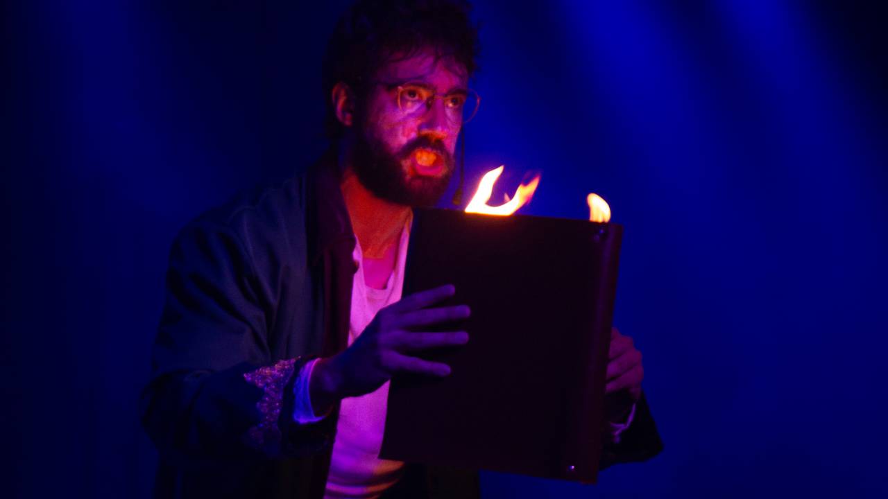 o-alienista-adaptacao-teatral