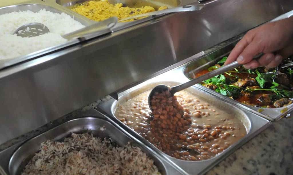 Metade da população de SP vive insegurança alimentar, diz levantamento