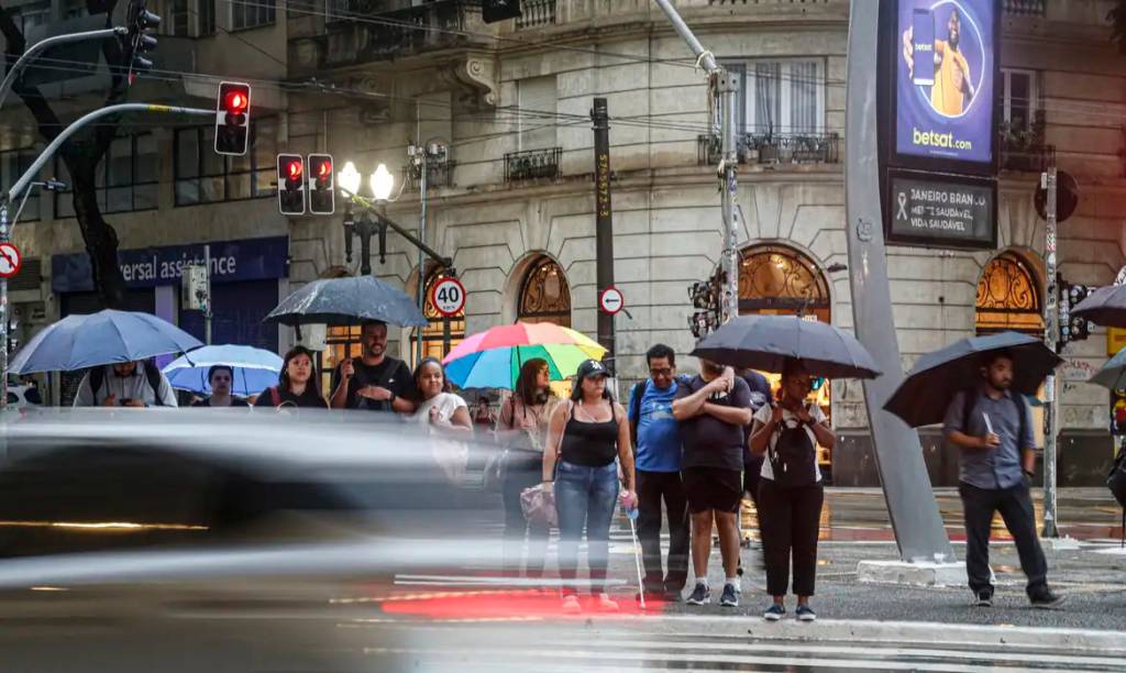 Cidade tem previsão de chuva no fim de semana da Páscoa