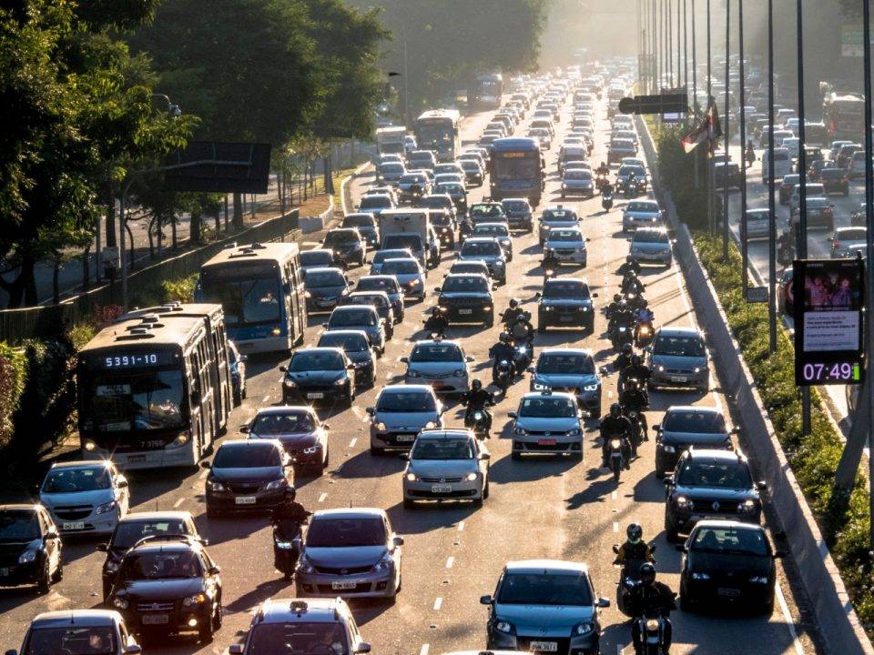 Homem morre após ser atropelado na zona oeste de SP